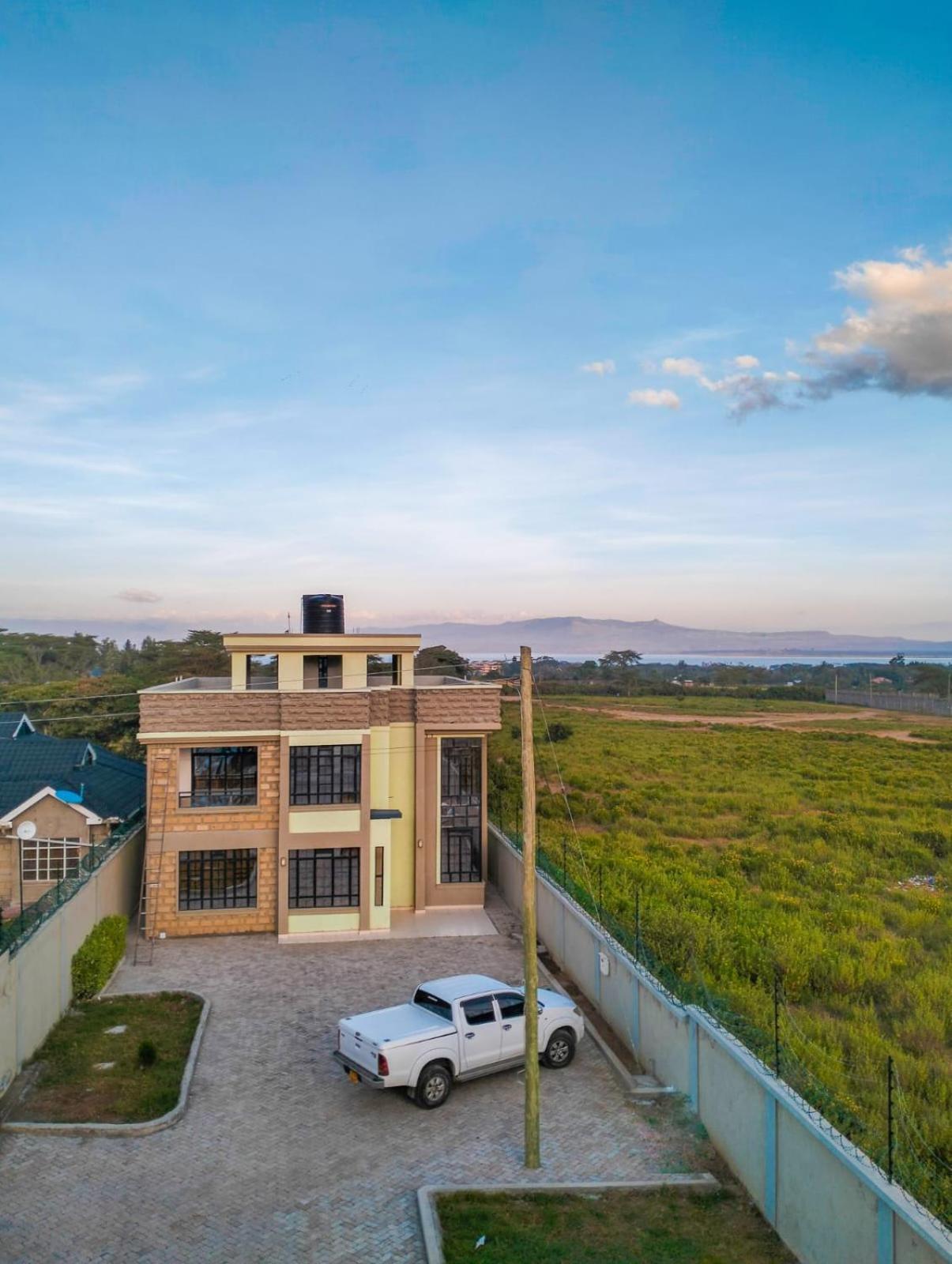 Lake Breeze Apartments Naivasha Eksteriør billede